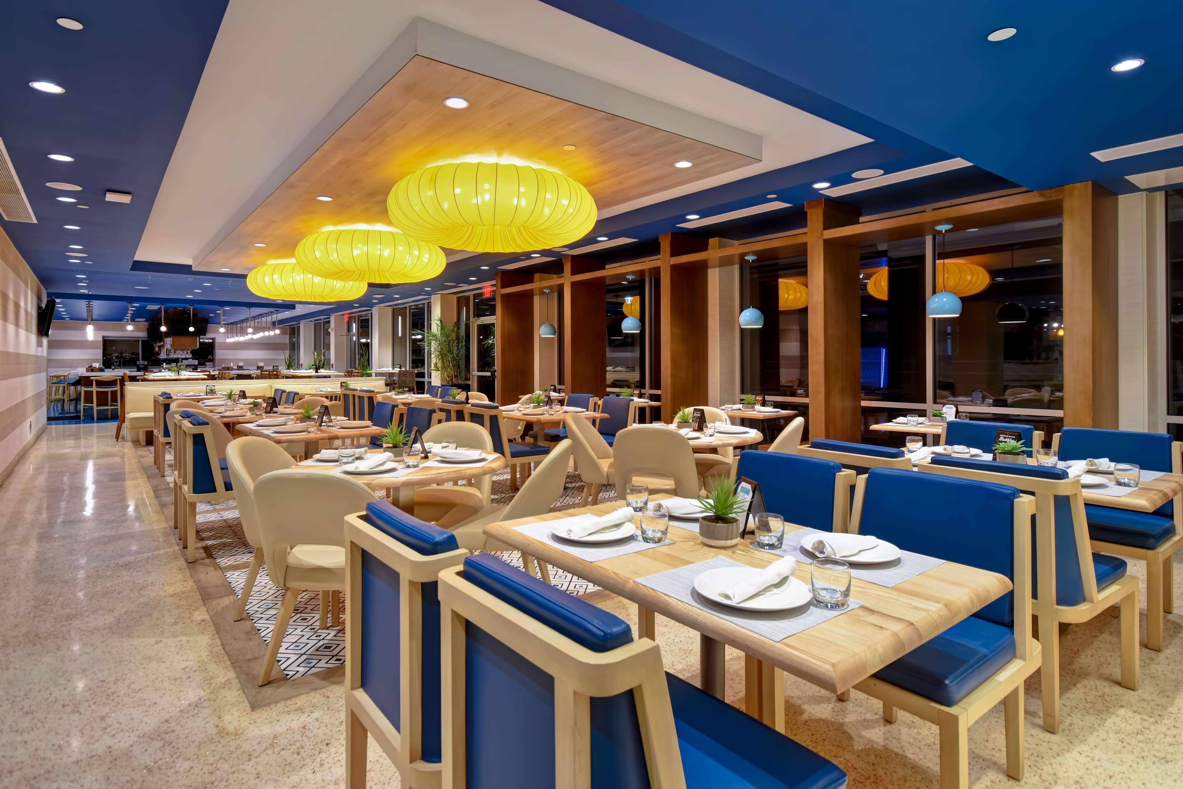 Doubletree By Hilton Oceanfront Virginia Beach Esterno foto