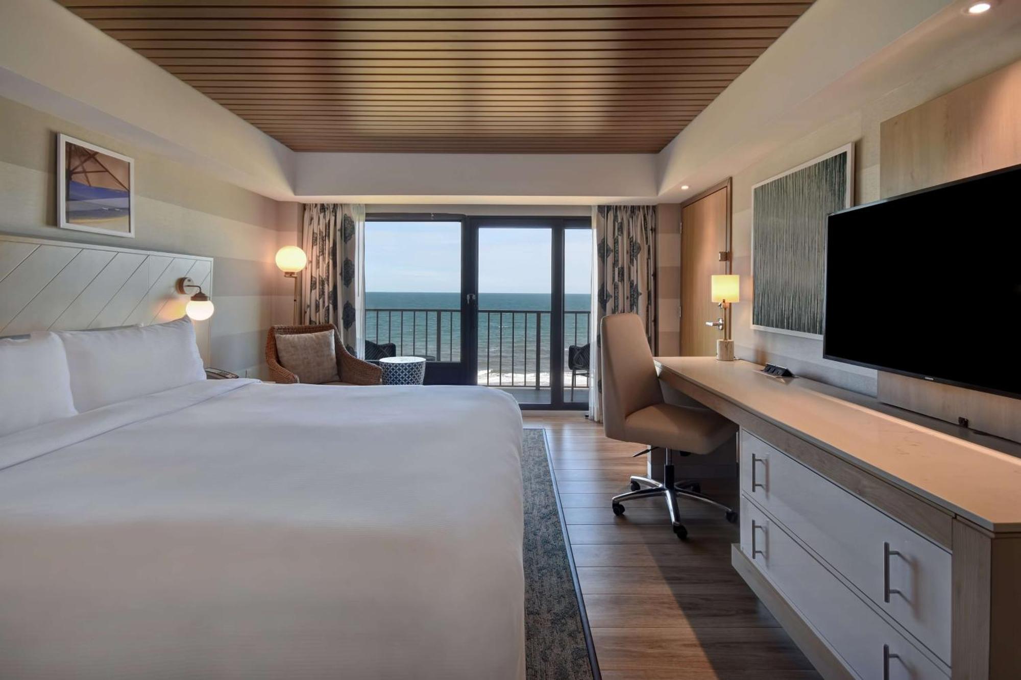 Doubletree By Hilton Oceanfront Virginia Beach Esterno foto
