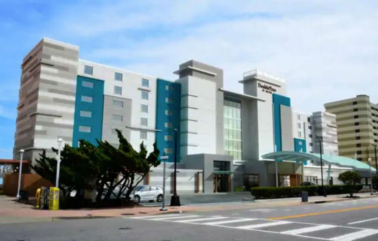 Doubletree By Hilton Oceanfront Virginia Beach Esterno foto