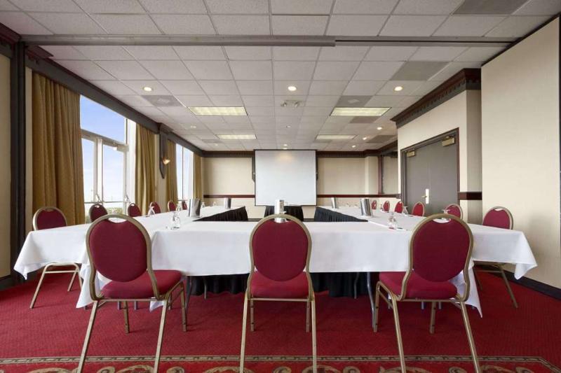 Doubletree By Hilton Oceanfront Virginia Beach Esterno foto